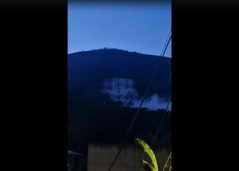 Vídeos mostram penetração de rochas em Petrópolis, no RJ