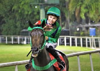Promessa do turfe morre aos 16 anos após cair de cavalo em prova no RJ
