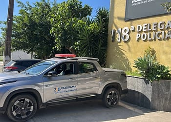 Balão cai na Lagoa de Araruama e mobilização operação de resgate