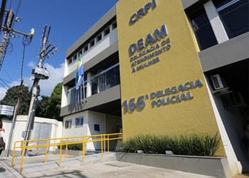 Homem é preso por monitorar movimentação policial para o tráfico em Angra dos Reis