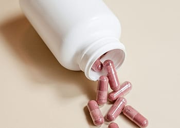 O que a ciência descobriu sobre a relação entre vitamina B12 e câncer? Confira