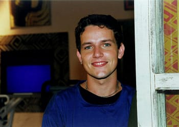 Ator Edward Boggis morre aos 49 anos; Velório acontece no Rio