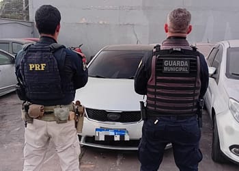 Carro com registro de furto é recuperado em Volta Redonda