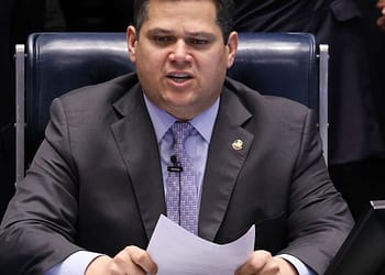 Governo Federal Pressiona por Instalação de Comissão da MP que Isenta Compras Online