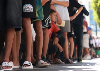 Instagram impulsiona rede de golpes que promete ajudar migrantes a chegar à Ceuta por até R$ 2,8 mil Instagram impulsiona rede de golpes que promete ajudar migrantes a chegar à Ceuta por até R$ 2,8 mil