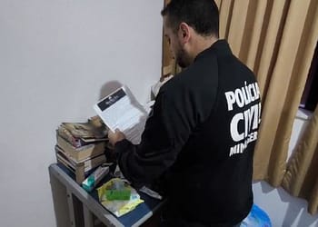 Operação Policial Apura Estelionato de Falsas Promessas de Fama e Televisão em Juiz de Fora, Com Prejuízo Estimado em R$ 1 Milhão Operação Policial Apura Estelionato de Falsas Promessas de Fama e Televisão em Juiz de Fora, Com Prejuízo Estimado em R$ 1 Milhão