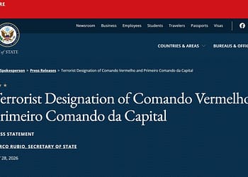 Bandeira de Lula contra tarifaço e pelo PIX, soberania é usada por equipe de Flávio para tratar de segurança pública Bandeira de Lula contra tarifaço e pelo PIX, soberania é usada por equipe de Flávio para tratar de segurança pública