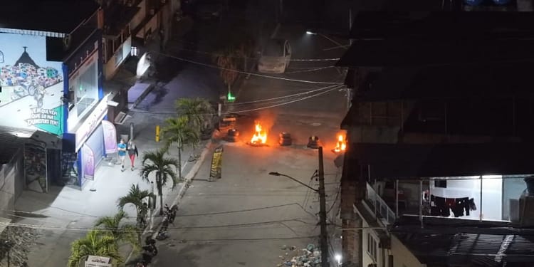 Polícia Civil do RJ mira esquema interessante de roubos de remédios para câncer; grupo movimentou R$ 33 milhões em 1 ano Polícia Civil do RJ mira esquema interessante de roubos de remédios para câncer; grupo movimentou R$ 33 milhões em 1 ano