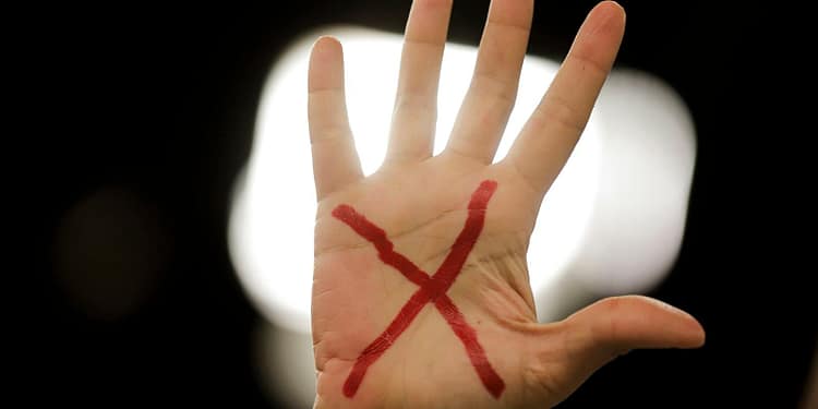 Congresso Nacional Fortalece Proteção Contra Violência Feminina com Novas Leis Congresso Nacional Fortalece Proteção Contra Violência Feminina com Novas Leis
