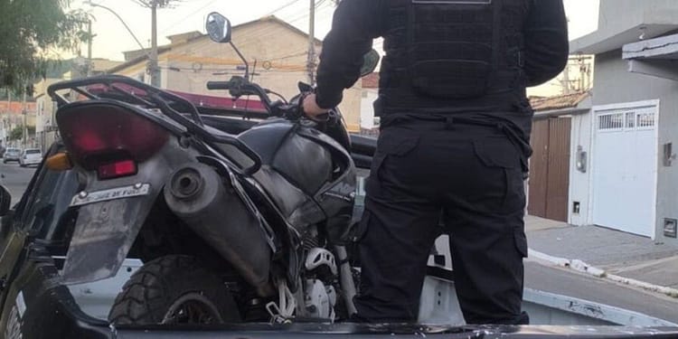 Guarda de Cabo Frio recupera moto furtada com sistema nacional